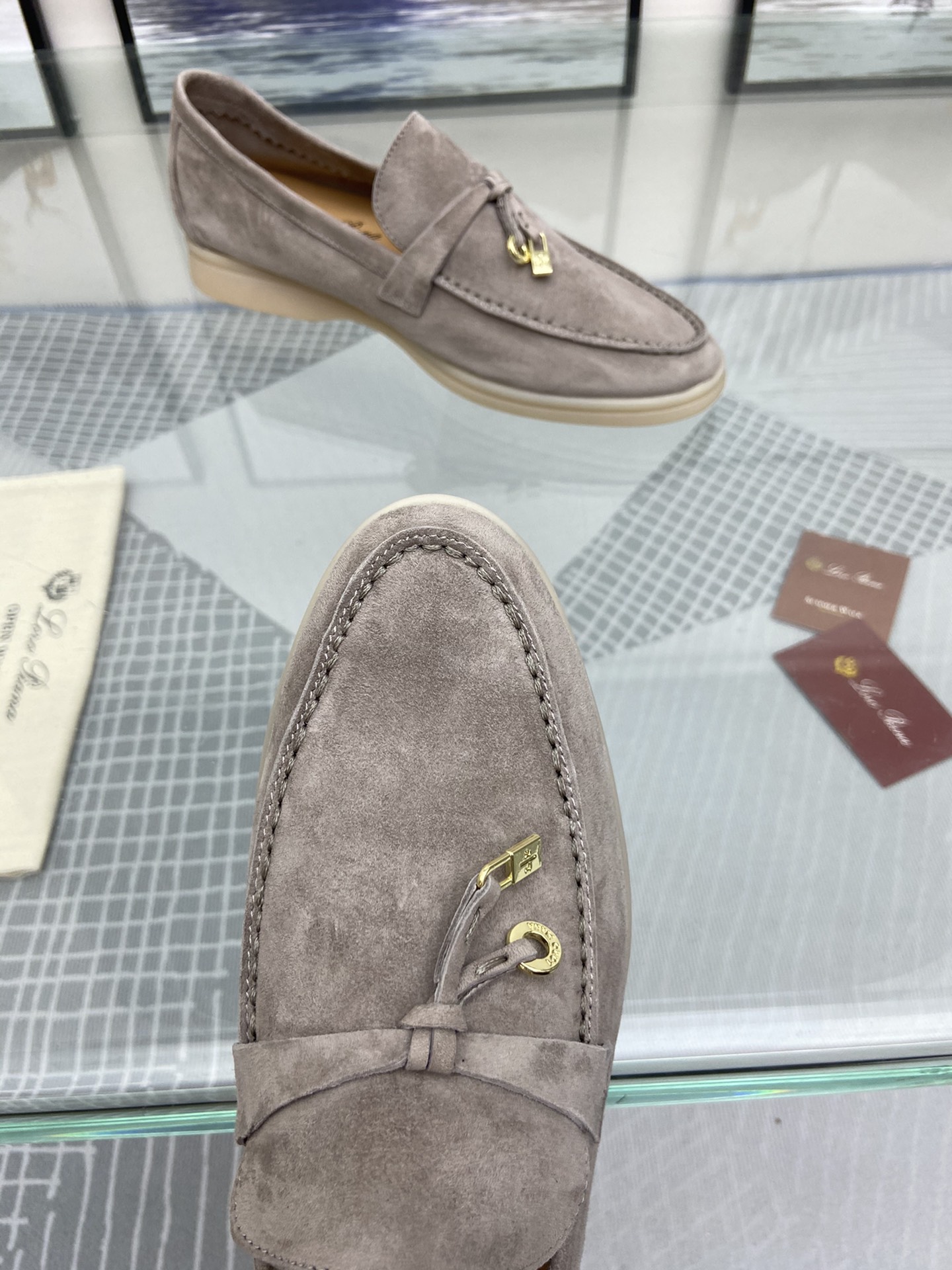 P251Loro Piana* marea marca cuatro estaciones modelos clásicos. Parte superior: oveja importada Jing