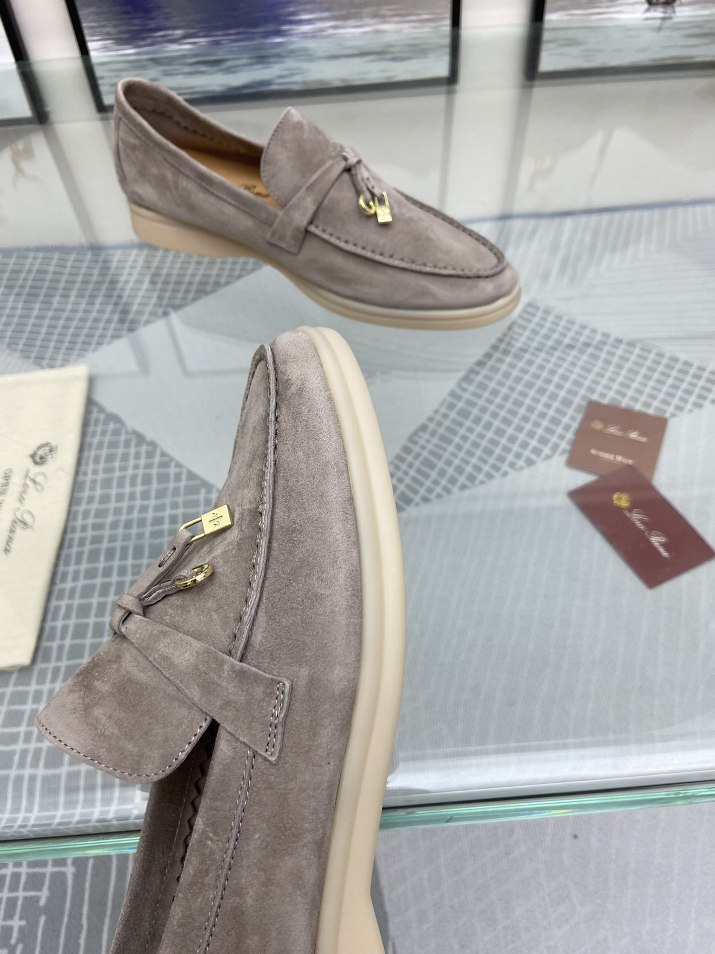 P251Loro Piana* marea marca cuatro estaciones modelos clásicos. Parte superior: oveja importada Jing