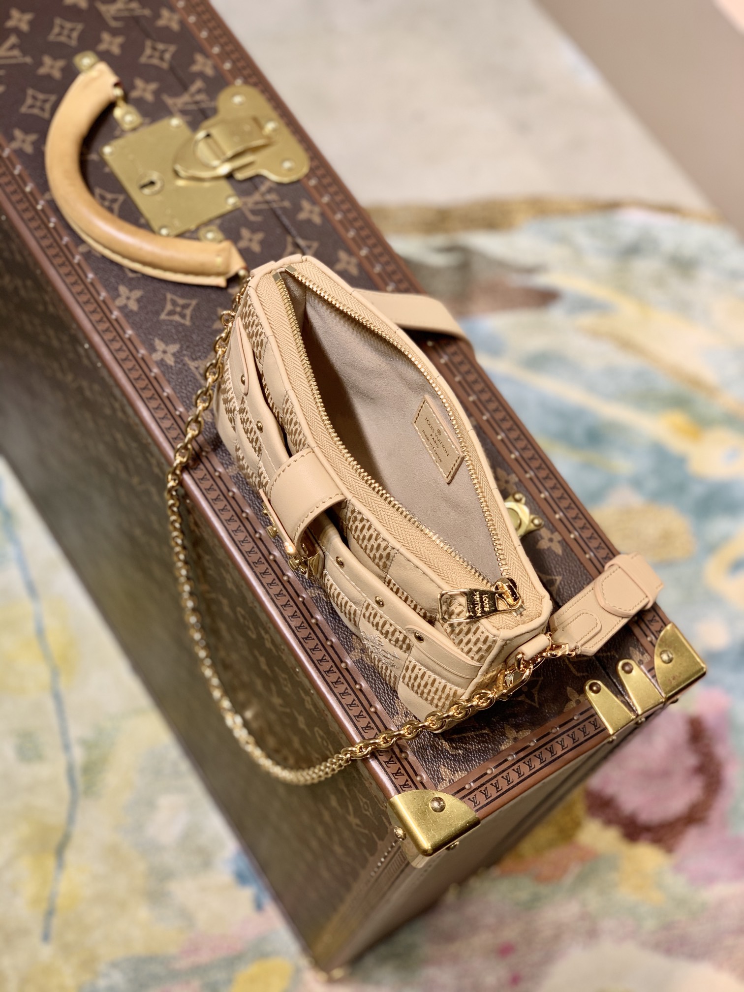 Louis Vuitton LV Pochette Trocadéro 相机包 M59048