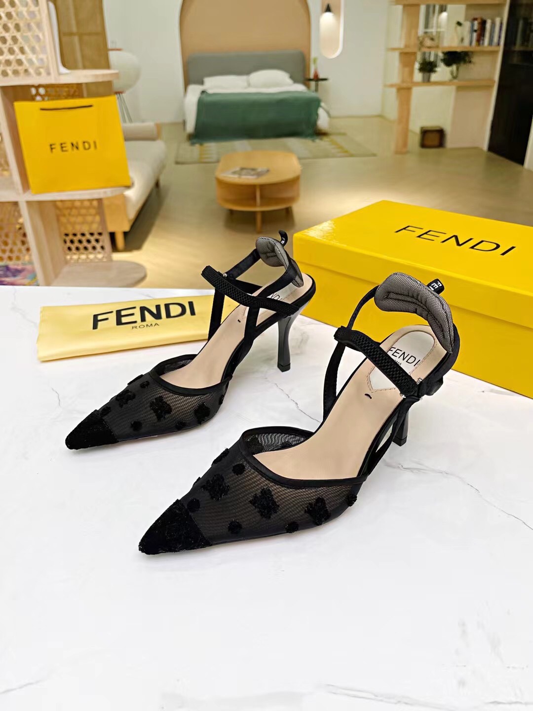 “2021 FEND Autumn High Heel Shoes: Elegant, Novel, and Cozy Fabric Selection” - 图片 2