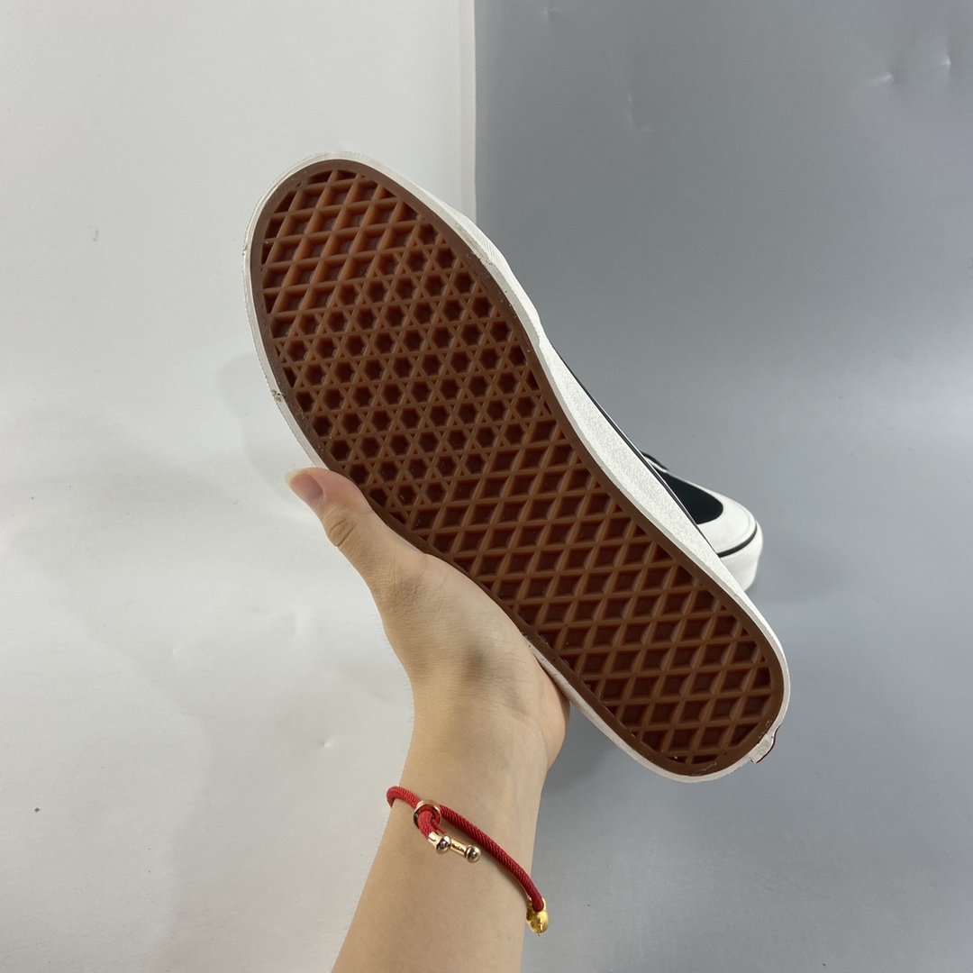 P140  Vans SK8-Hi 彩色印花 半月包头高帮硫化板鞋 VN0A3MV1W95
