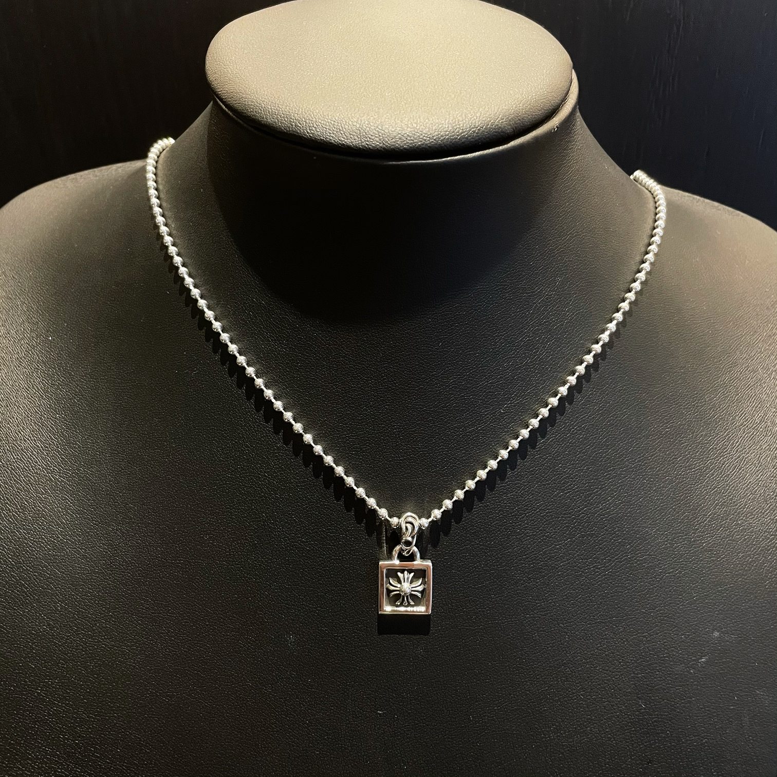 Chrome Hearts 新品上架𝐂𝐡𝐫𝐨𝐦𝐞 𝐡𝐞𝐚𝐫𝐭𝐬克罗心 十字架方牌项链
