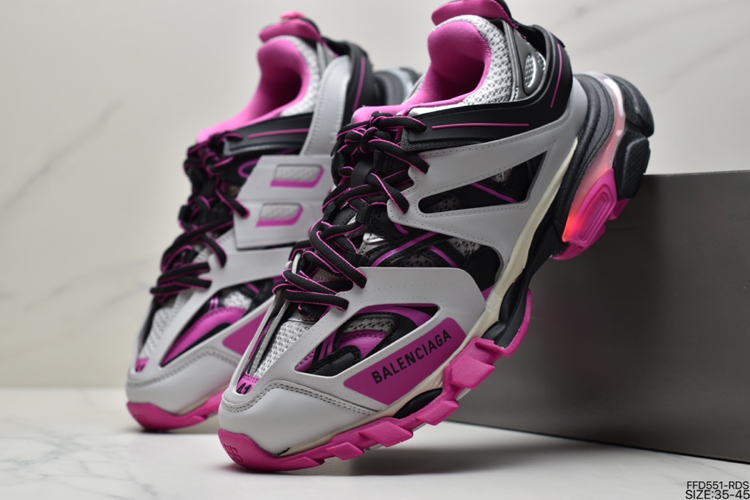 600 BALENCIAGA Track Trainers 3.0代复古野跑姥爹潮流百搭慢跑鞋“灰银黑骚粉”542436 W3NB2 5032