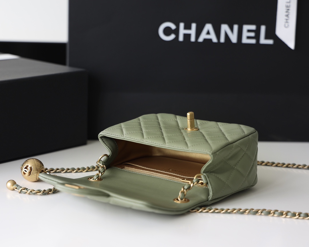 Chanel Flap Bag CF Mini羊皮方胖子金球包 AS1786橄榄绿
