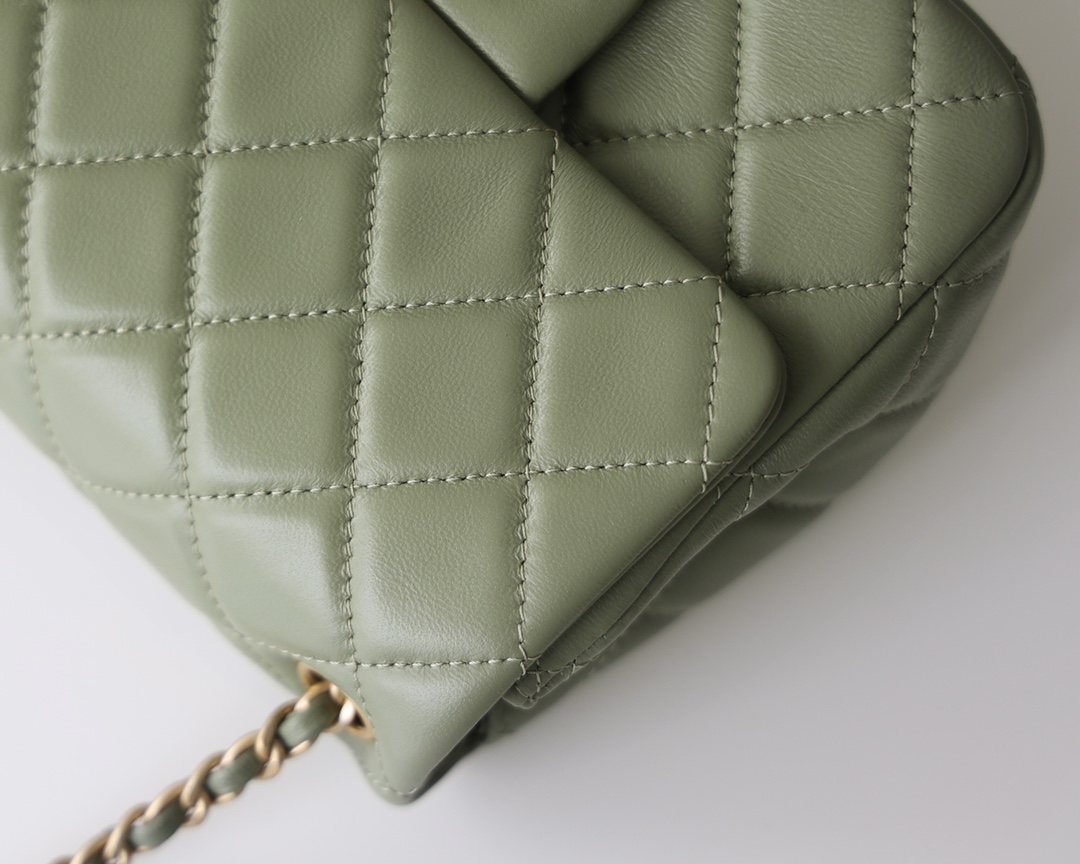 Chanel Flap Bag CF Mini羊皮方胖子金球包 AS1786橄榄绿