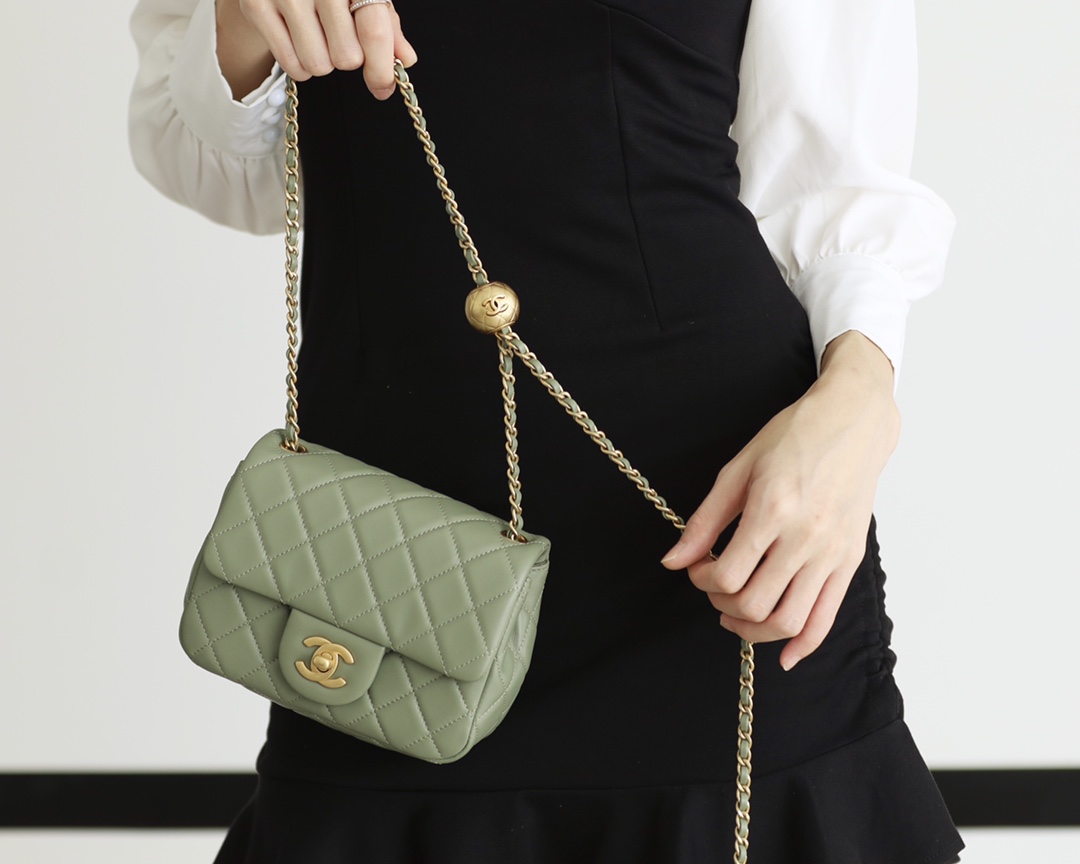 Chanel Flap Bag CF Mini羊皮方胖子金球包 AS1786橄榄绿
