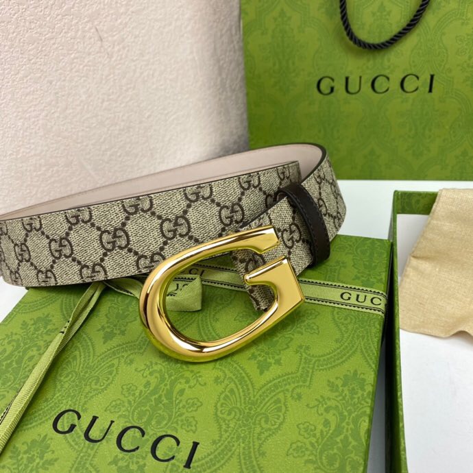 配全套包装礼盒GUCCI渠道货顶级品质宽度40毫米全新升级的经典镀钯搭扣扣头的大小精致做工与专柜一致可对