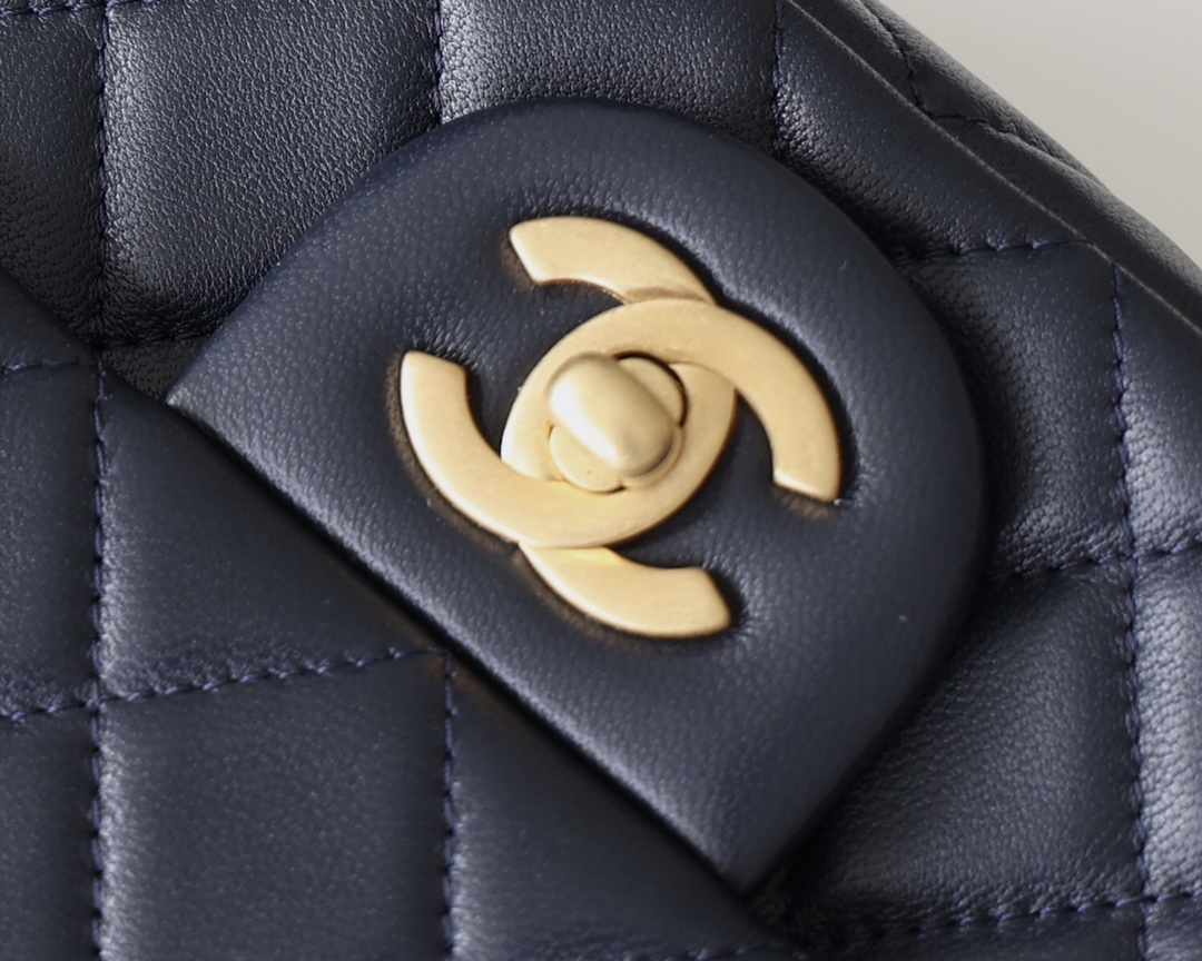 Chanel Flap Bag CF Mini羊皮方胖子金球包 AS1786深蓝色