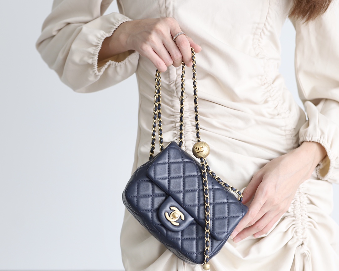 Chanel Flap Bag CF Mini羊皮方胖子金球包 AS1786深蓝色