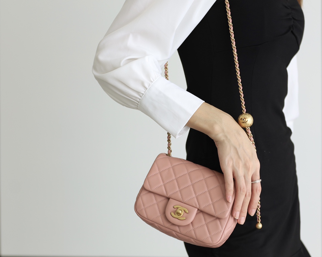 Chanel Flap Bag CF Mini羊皮方胖子金球包 AS1786粉色