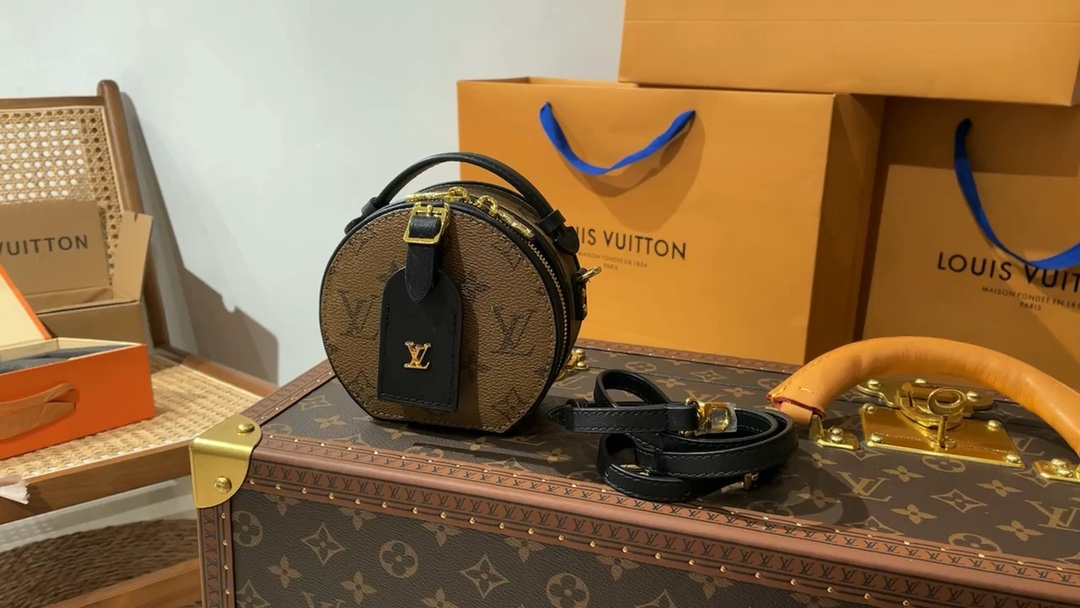 Yupoo Gucci Bags Watches Nike Clothing Jordan Yeezy Balenciaga Shoes
