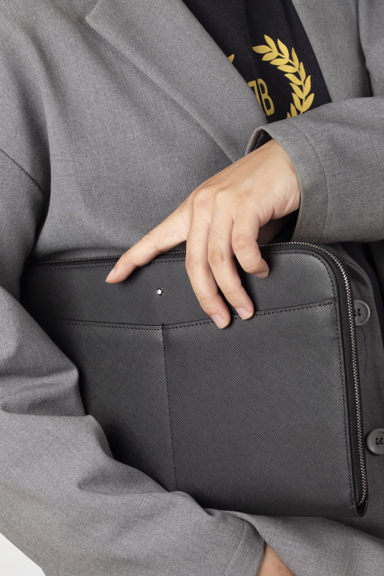 Montblanc Meisterstück Black Leather Document Holder - Elegant and Functional 5 i1631165195 2220 3