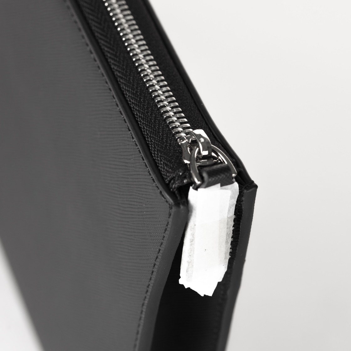 Montblanc Meisterstück Black Leather Document Holder - Elegant and Functional 7 i1631165195 3911 5