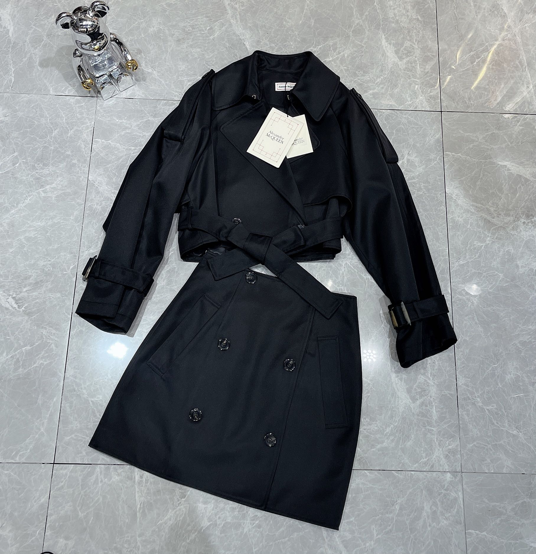 McQUEEN’s 2022 Blast Suit: High-Level Elegance in Advanced Black. - 图片 1