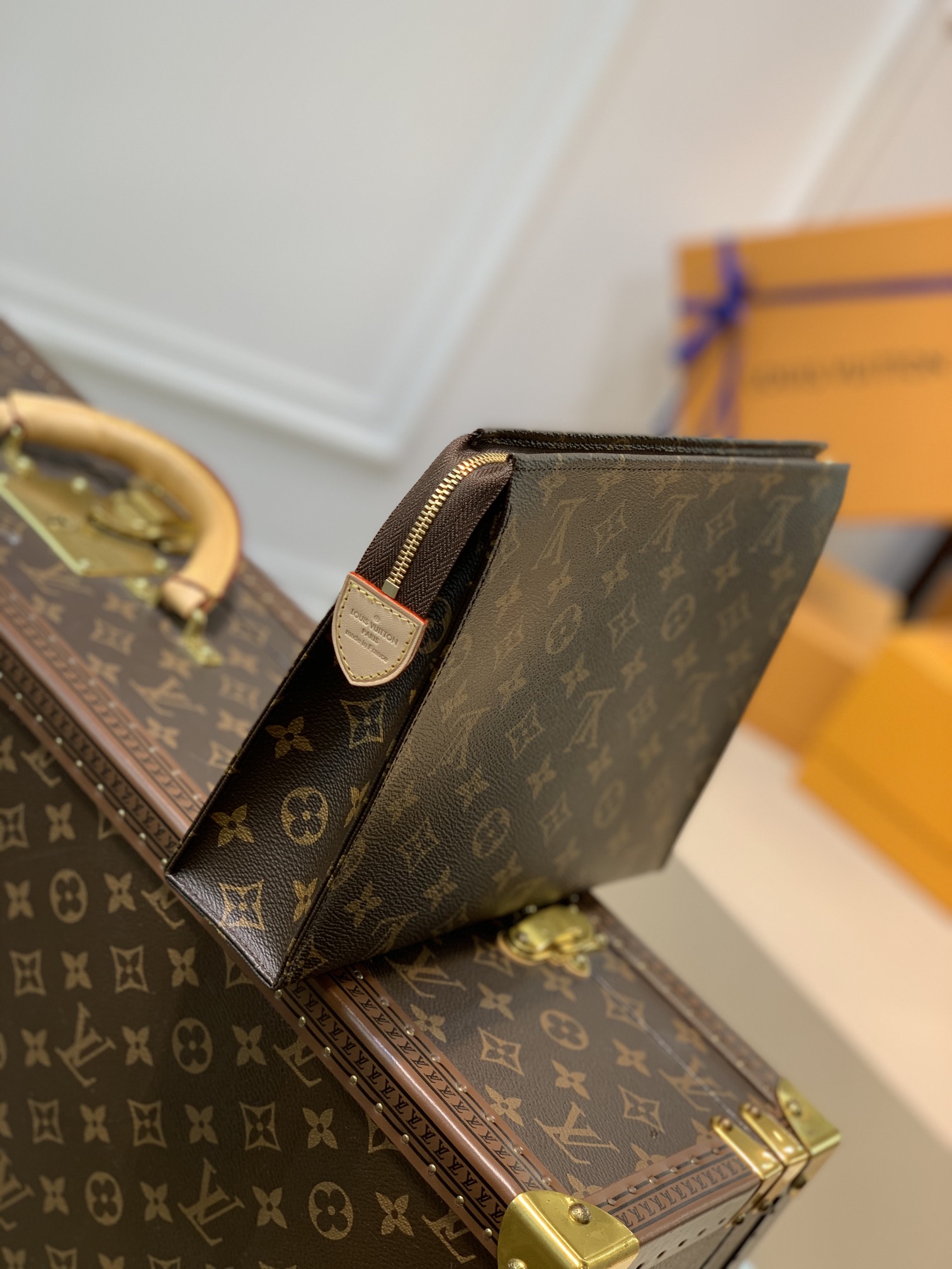 Louis Vuitton LV Monogram Toiletry Pouch 26 盥洗袋手包 N47542