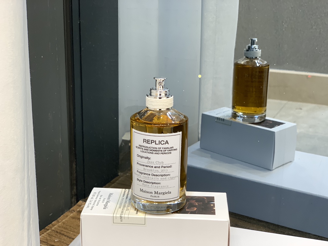 Maison Margiela Haute Couture Artisanal Perfumery Haute Fragrance Scent 4