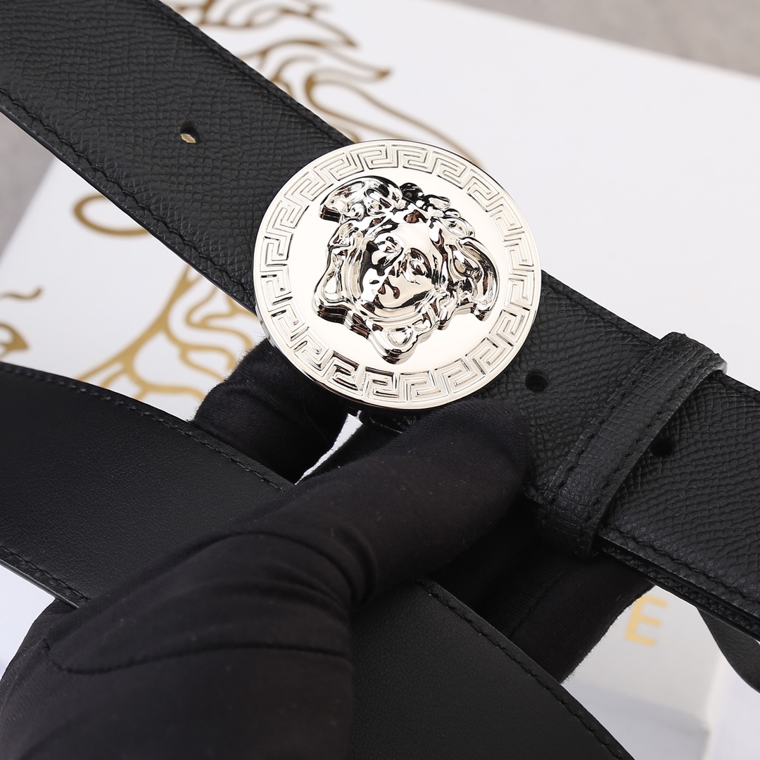 VERSACE（范思哲）爆款手掌纹皮底/双面头层、采用精挑细选进口牛皮，手感柔软细腻/商务既有时尚的男士腰带火爆中！宽度