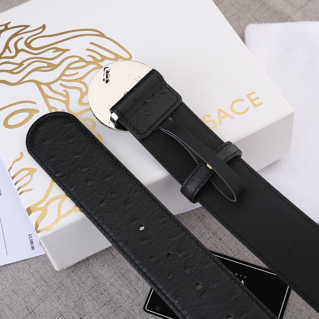 VERSACE（范思哲）爆款鸵鸟纹皮底/双面头层、采用精挑细选进口牛皮，手感柔软细腻/商务既有时尚的男士腰带火爆中！宽度