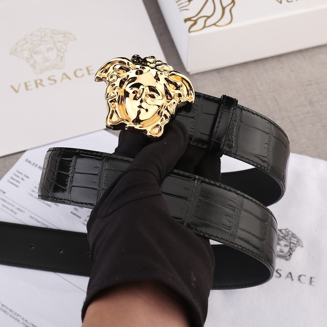 VERSACE（范思哲）爆款🐊鳄鱼纹/双面头层、采用精挑细选进口牛皮，手感柔软细腻/做工精致与专柜1:1品质！商务既有时