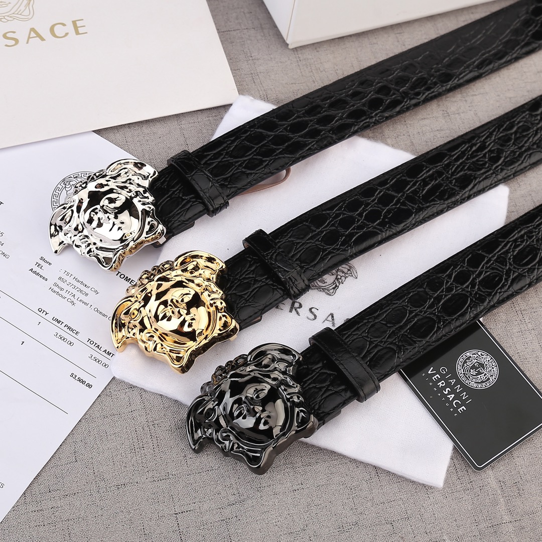 宽度4.0cm VERSACE（范思哲）爆款石头纹砂底/双面头层、采用精挑细选进口牛皮，手感柔软细腻/扣头真空电镀品质！
