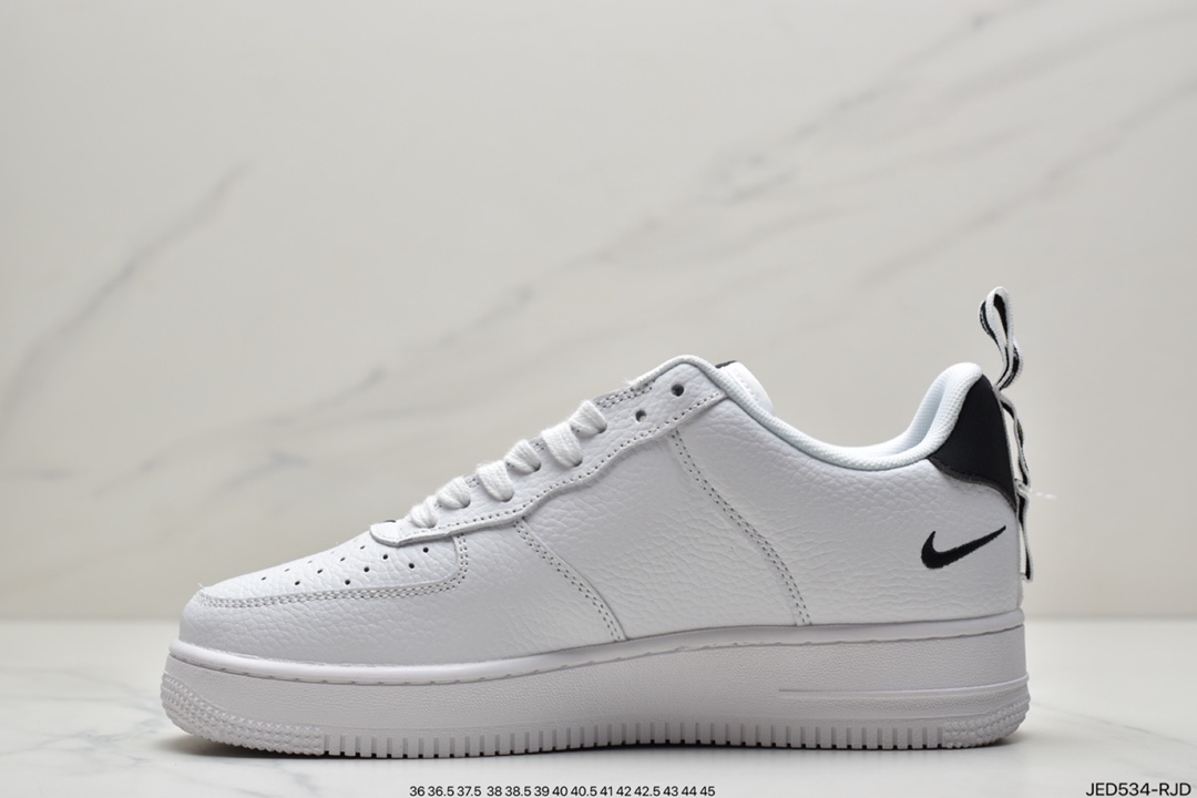 150 耐克Nike Air Force 1 ′07 Low Premium”White/Black” 全板鞋 AJ7747-100