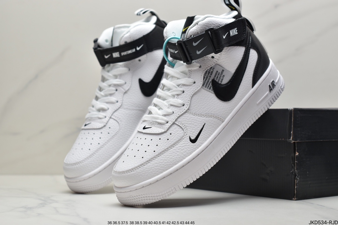 160 耐克Nike Air Force 1 ′07 Low Premium”White/Black” 全气垫板鞋804609