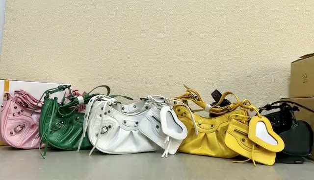 Yupoo Gucci Bags Watches Nike Clothing Jordan Yeezy Balenciaga Shoes
