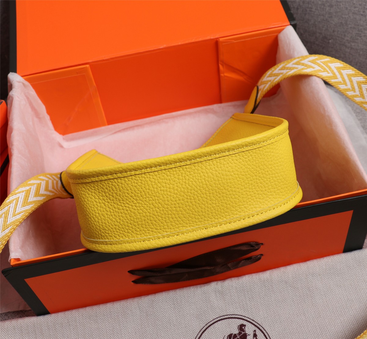 Hermès Classic Handcrafted Luxury Leather Shoulder Bag Ref.06E3F8DB 5