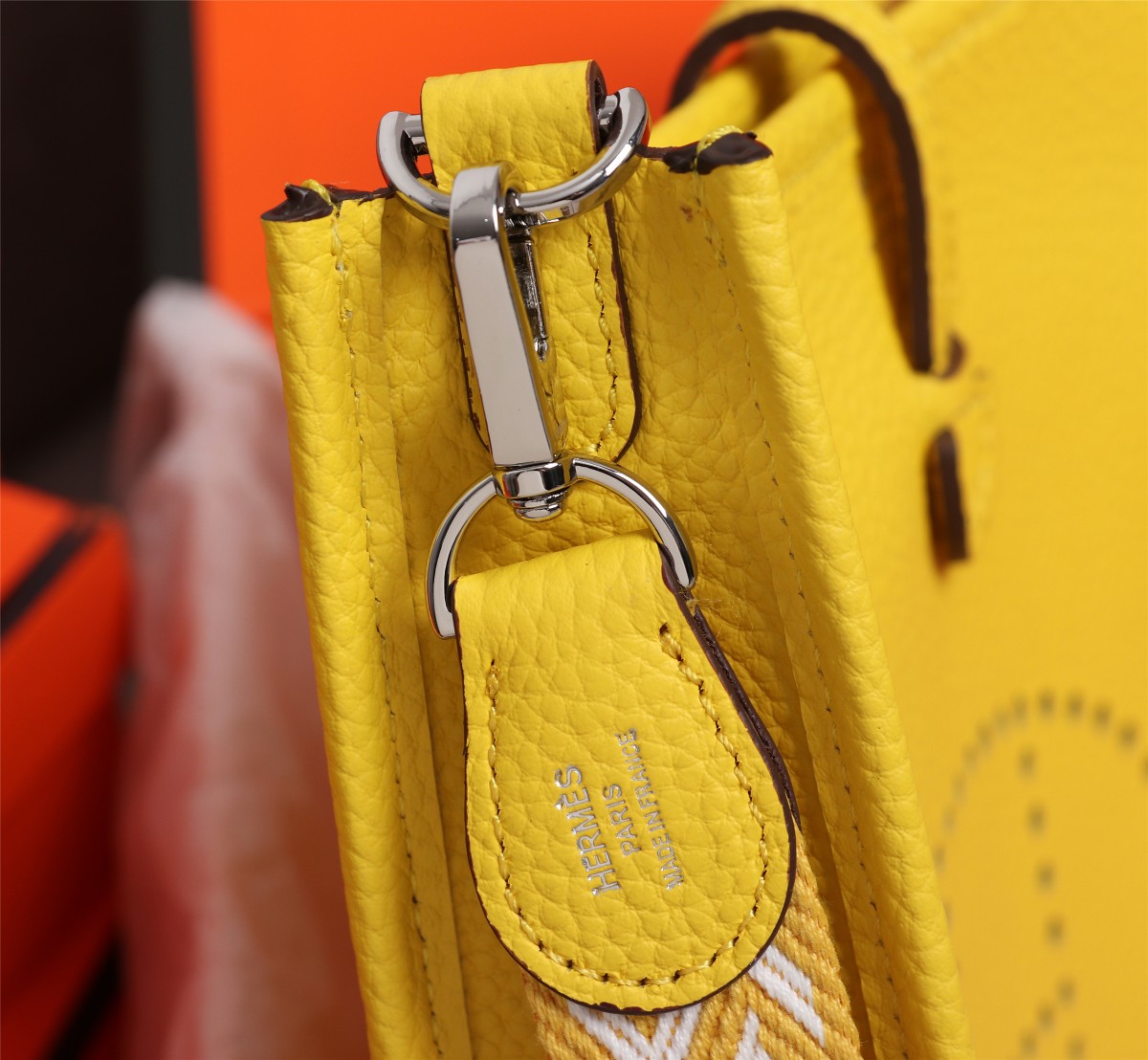 Hermès Classic Handcrafted Luxury Leather Shoulder Bag Ref.06E3F8DB 6