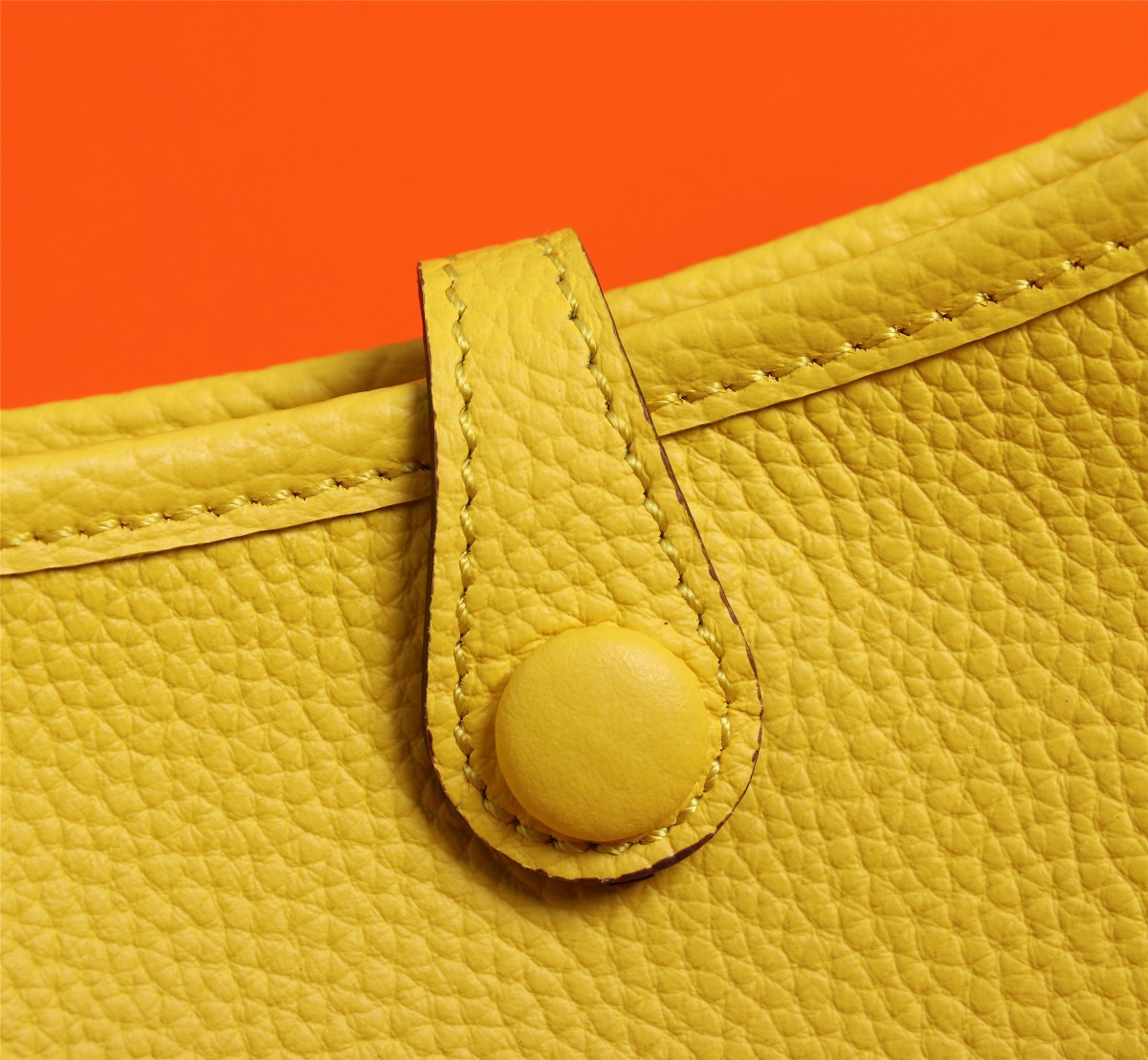 Hermès Classic Handcrafted Luxury Leather Shoulder Bag Ref.06E3F8DB 7