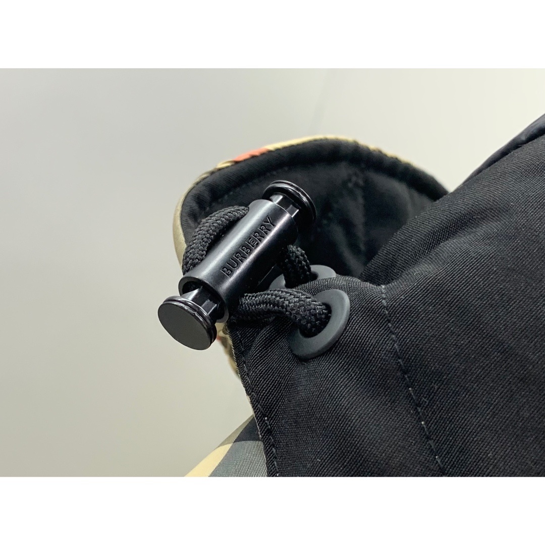 BURBERRY格纹羽绒服天内可换码