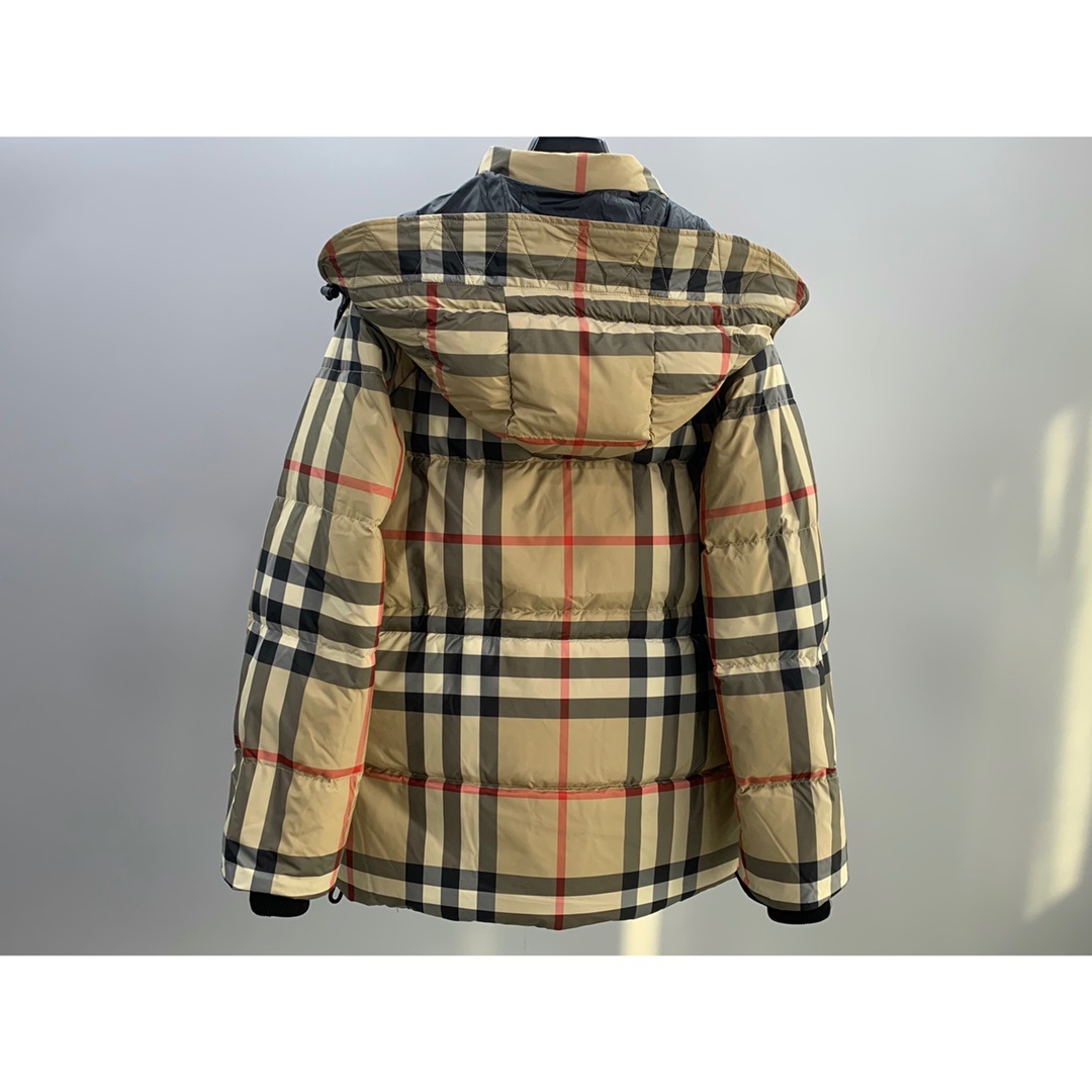 BURBERRY格纹羽绒服天内可换码