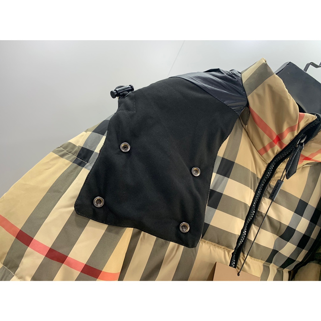 BURBERRY格纹羽绒服天内可换码