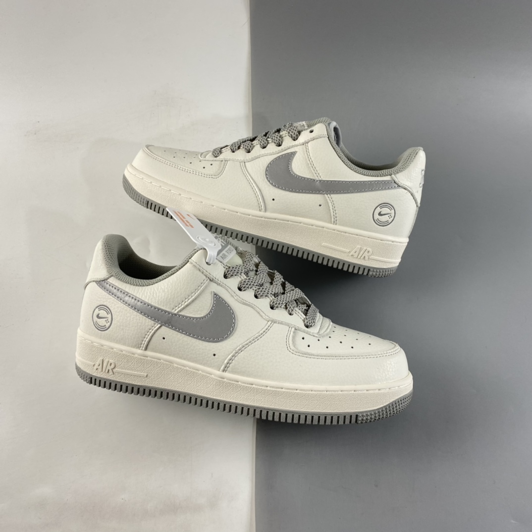 P240   Kith×Nike Air Force 1 Low “NYC”米灰满天星 空军一号低帮休闲板鞋 CH1808-006