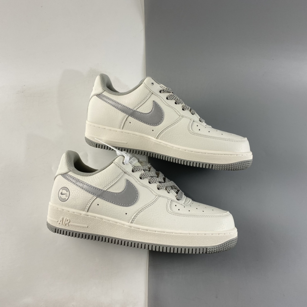 P240   Kith×Nike Air Force 1 Low “NYC”米灰满天星 空军一号低帮休闲板鞋 CH1808-006