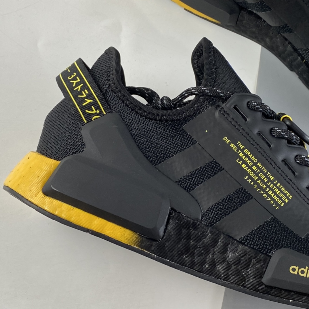 P200  Ad NMD Boost RI.V2 阿迪达斯爆米花超弹中底 针织网面休闲跑鞋 GY5354