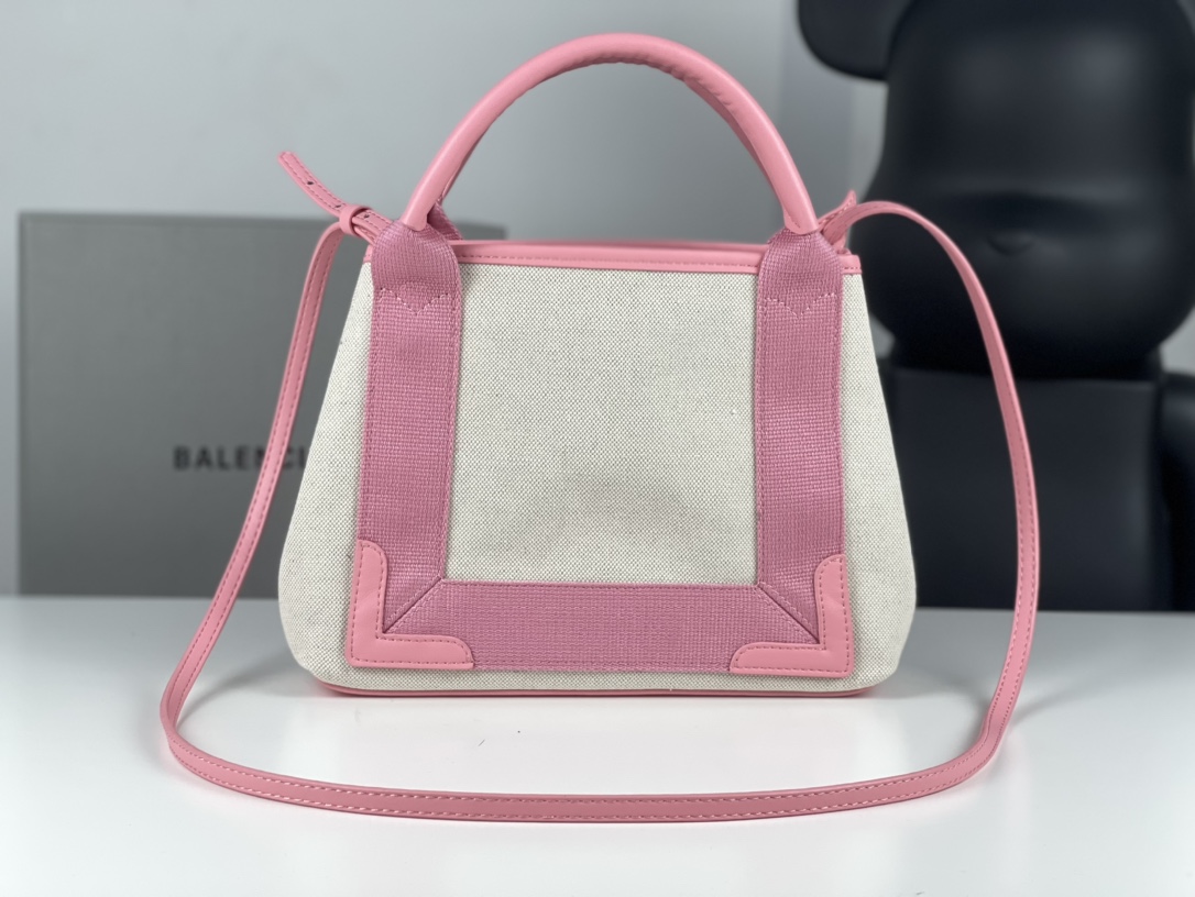 Balenciaga 帆布包