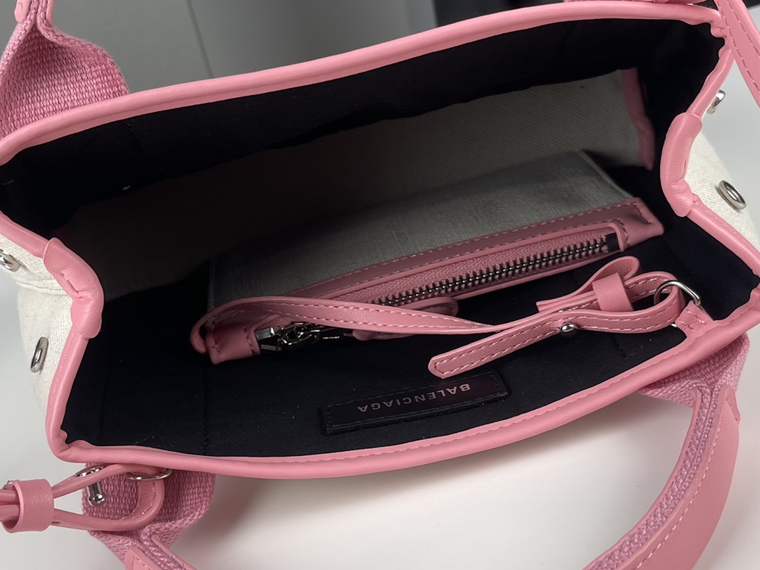 Balenciaga 帆布包