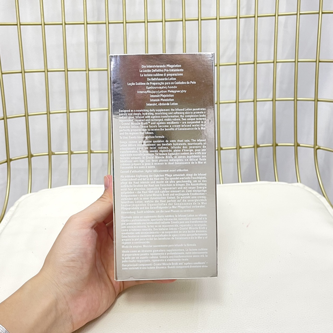 Max Mara Haute Couture Couture Beauty Luxury Skincare Cosmetics Lipstick 2