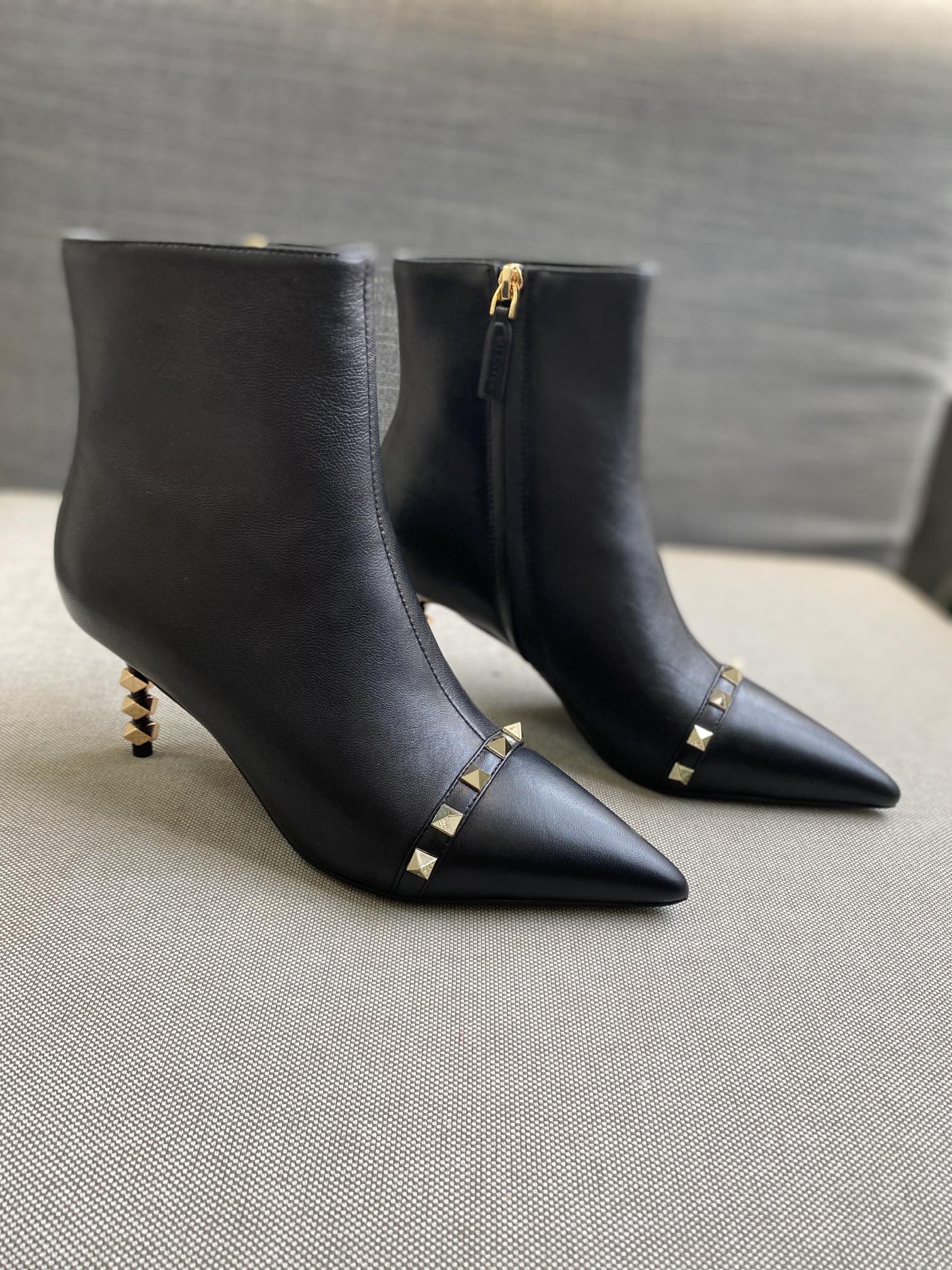 Valentino Classic Luxury Leather Shoe Loafer Ref 7