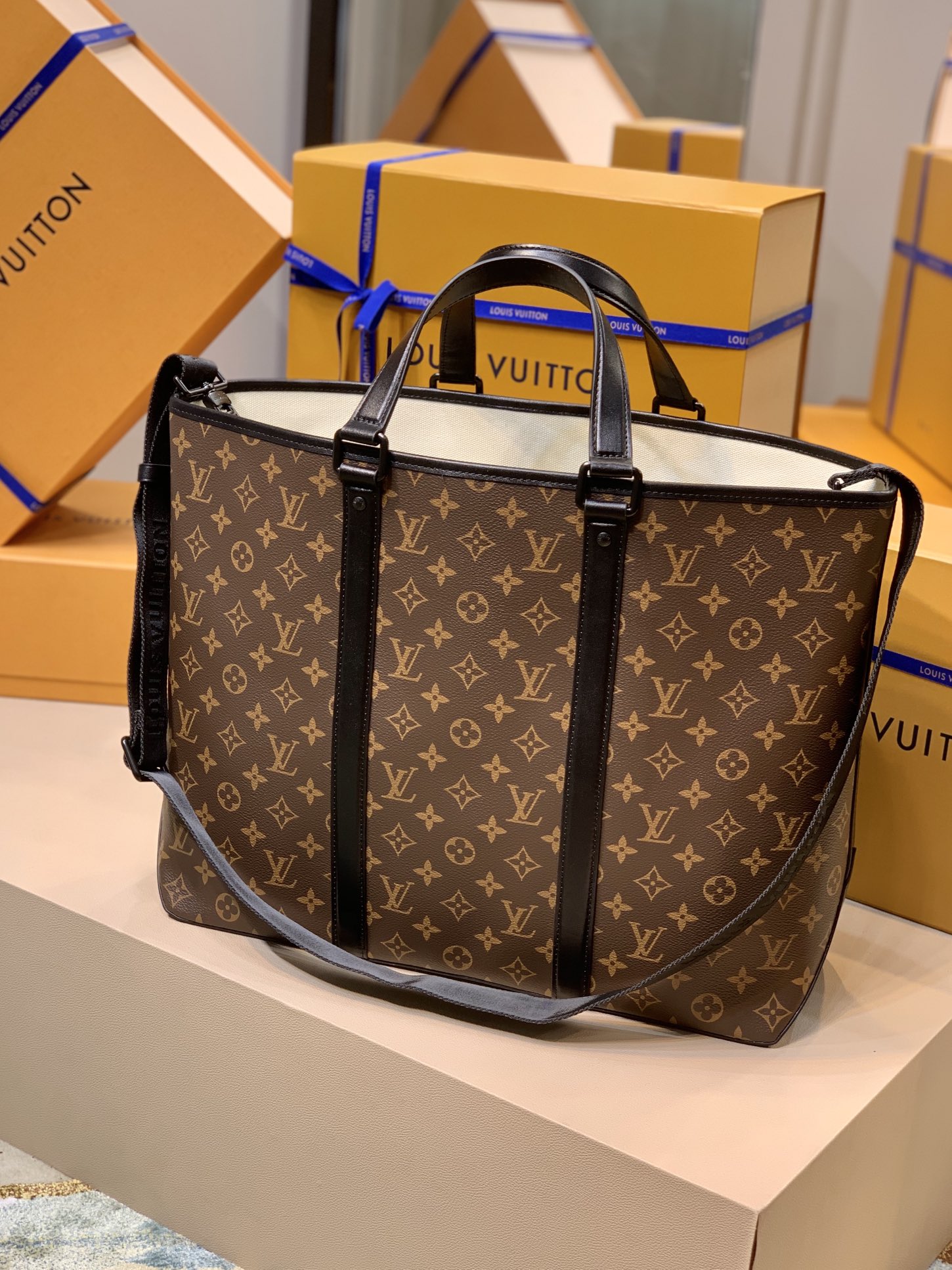 Shop Louis Vuitton Weekend Tote Gm (M45733) by lifeisfun