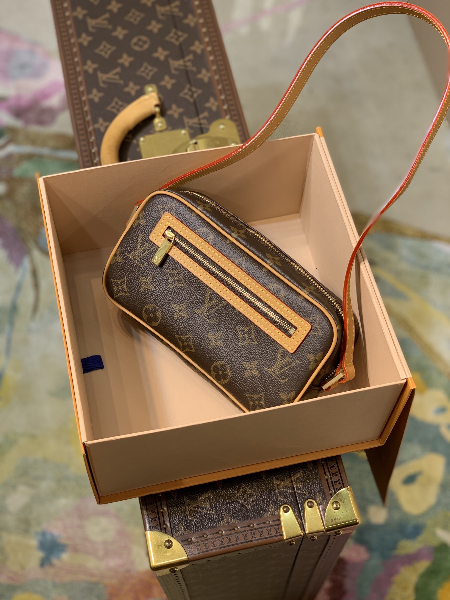 Louis Vuitton LV 中古小肩包 M51183