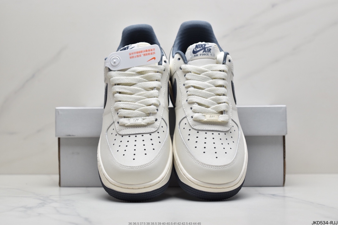 160 耐克 Nike Air Force 1 ‘07  空军 一号低帮百搭休闲运动板鞋CT7875-994