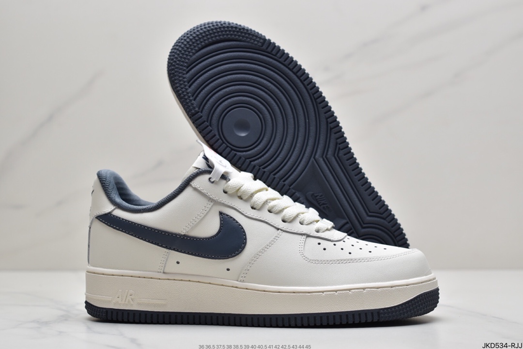 160 耐克 Nike Air Force 1 ‘07  空军 一号低帮百搭休闲运动板鞋CT7875-994