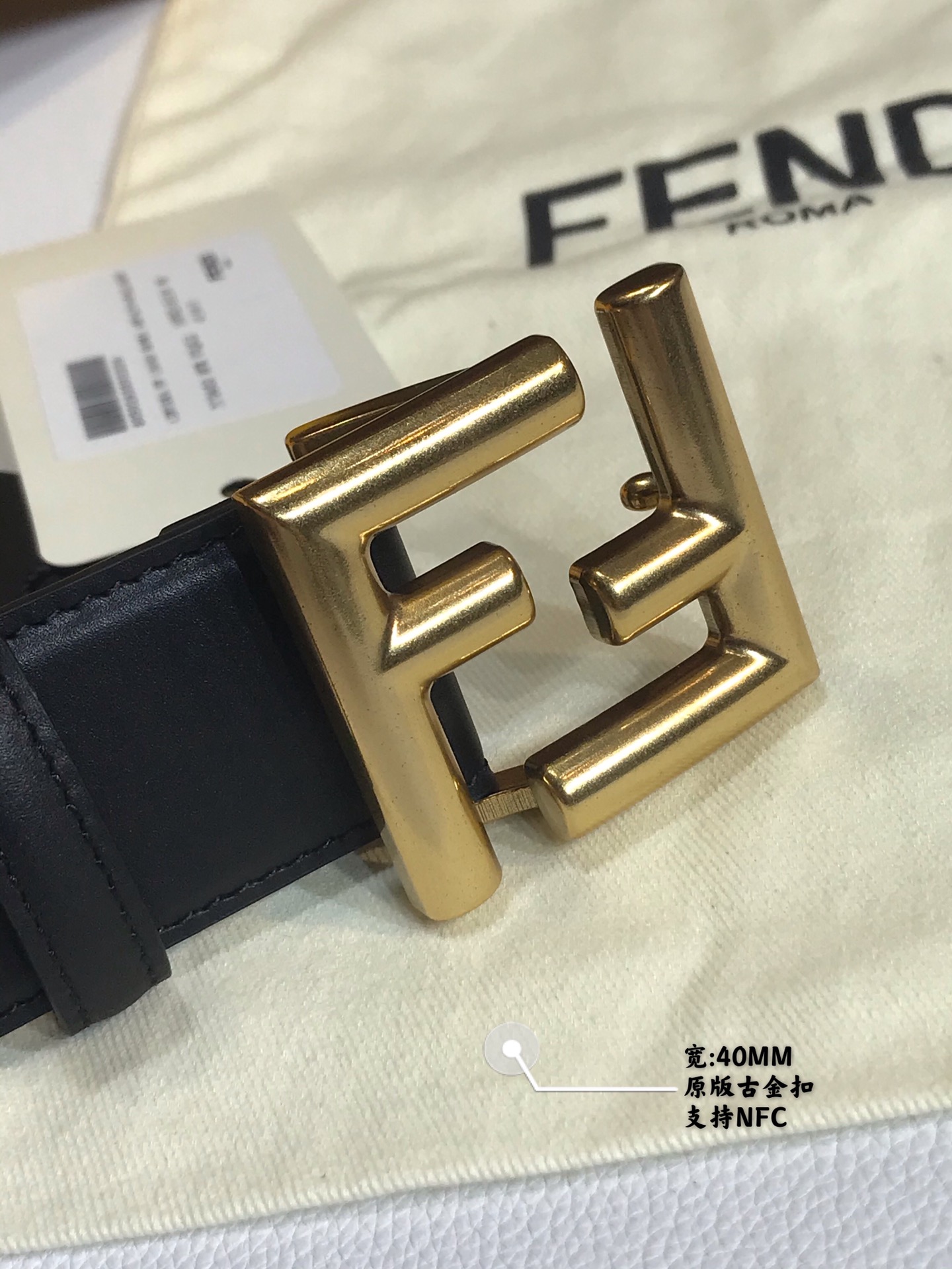 Fendi 五金做工精细 线条流畅 表面光滑 𝐙𝐏电镀工艺 香港通关【𝐇𝐀𝐀𝐒】 进口皮料