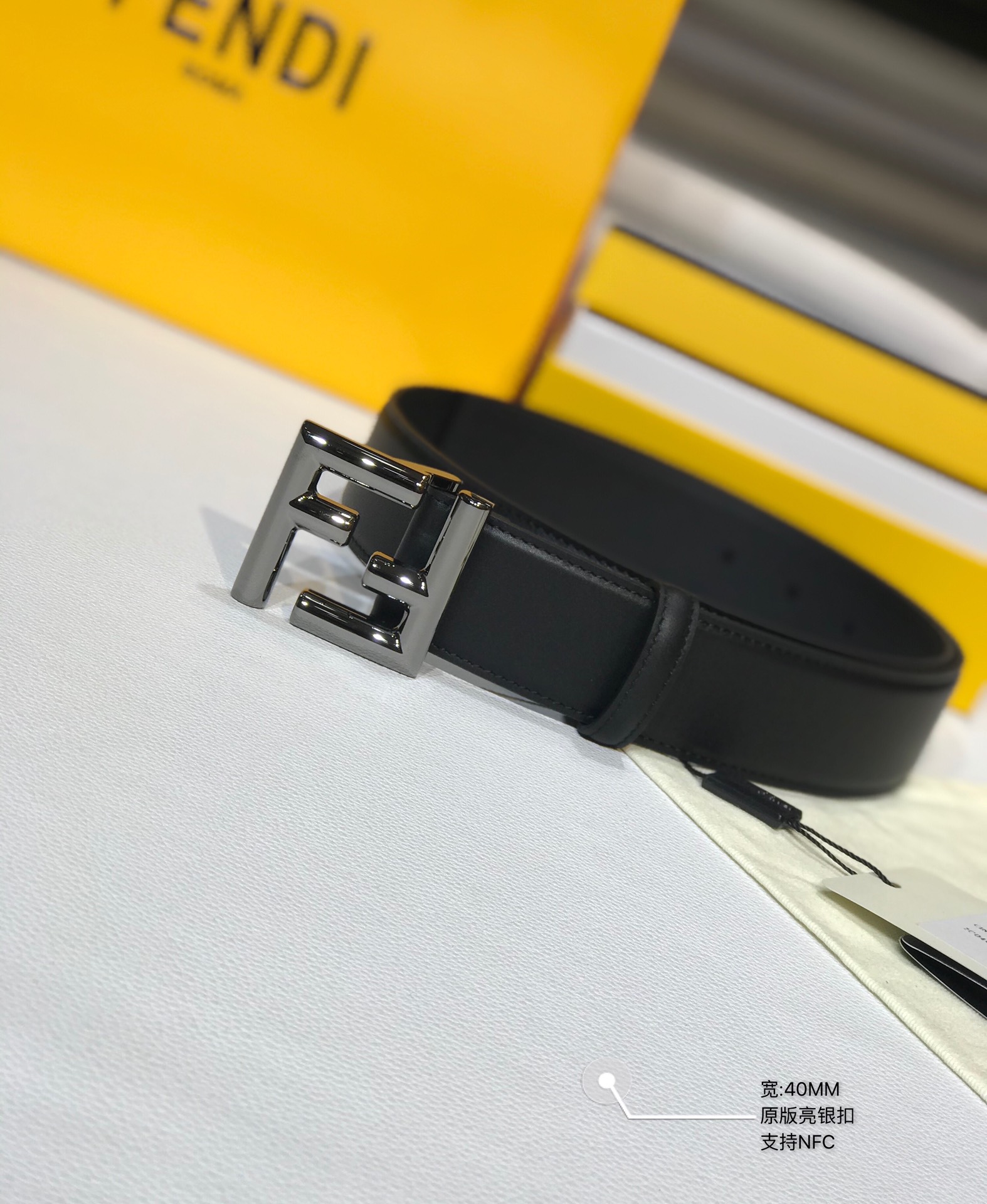 Fendi 五金做工精细 线条流畅 表面光滑 𝐙𝐏电镀工艺 香港通关【𝐇𝐀𝐀𝐒】 进口皮料