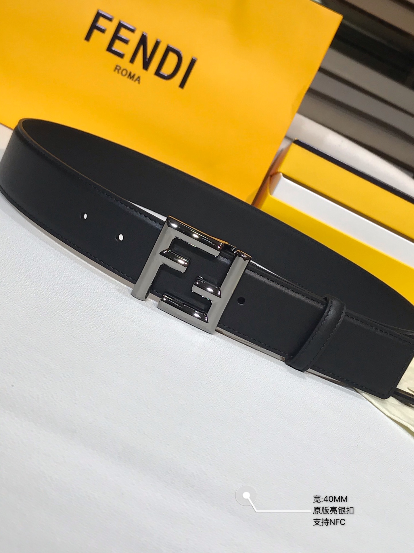 Fendi 五金做工精细 线条流畅 表面光滑 𝐙𝐏电镀工艺 香港通关【𝐇𝐀𝐀𝐒】 进口皮料