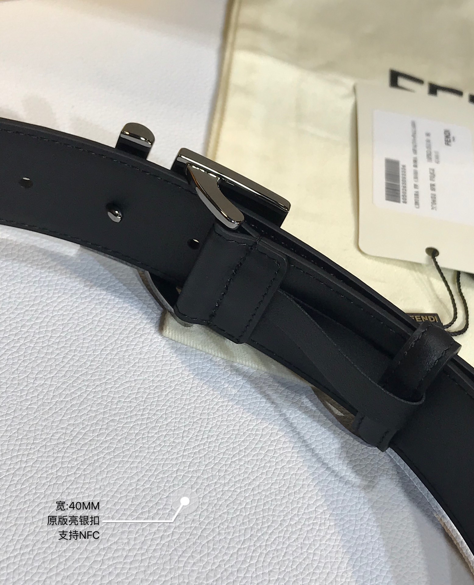 Fendi 五金做工精细 线条流畅 表面光滑 𝐙𝐏电镀工艺 香港通关【𝐇𝐀𝐀𝐒】 进口皮料
