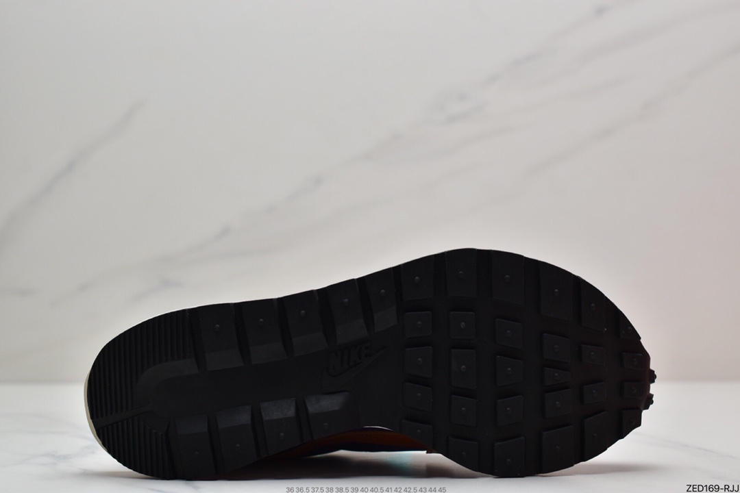 260 Sacai X NIKE Vaporwaffle 华夫三代3.0 走秀  126261