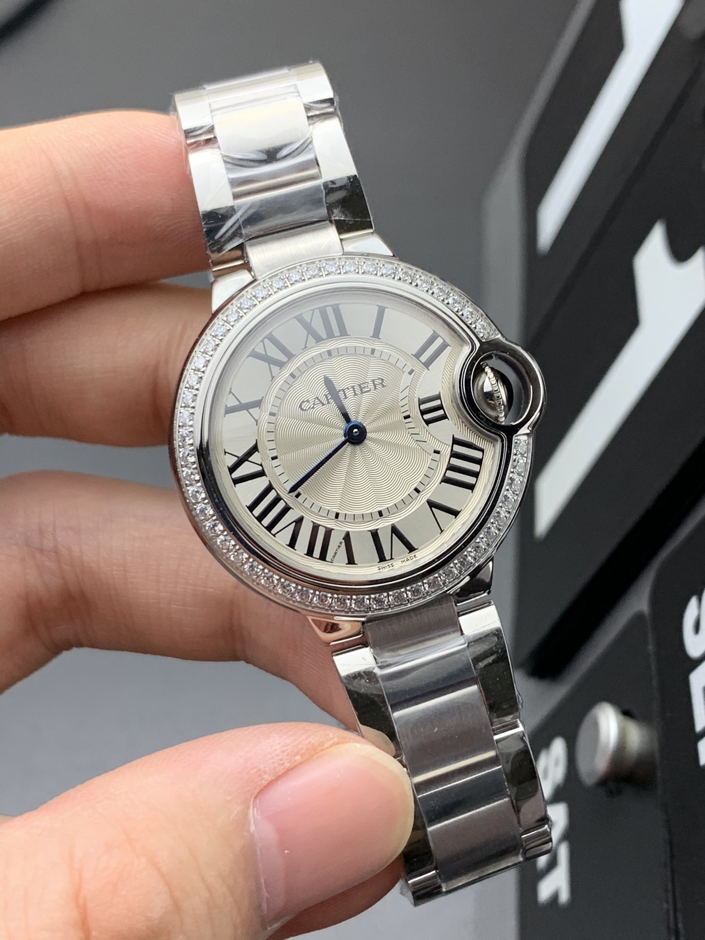 Cartier V6 33石英气球